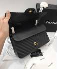Сумка Chevron Caviar Medium Classic Double Flap